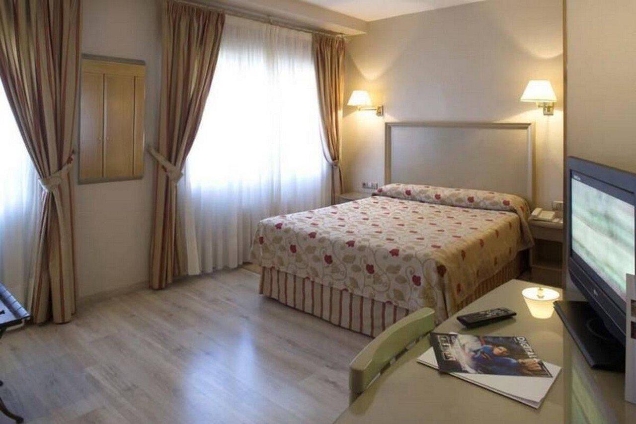 Crisol Almirante Bonifaz Hotel Burgos Luaran gambar